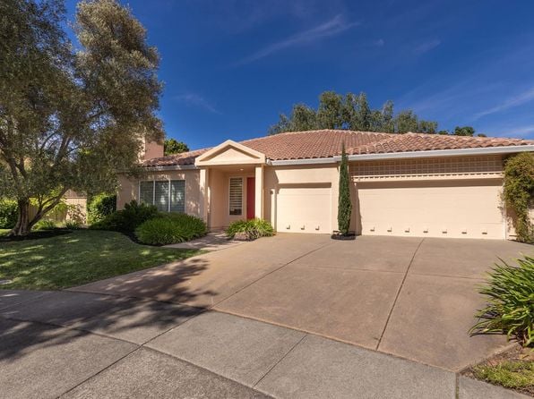 8 Emperor Court - Photo 1