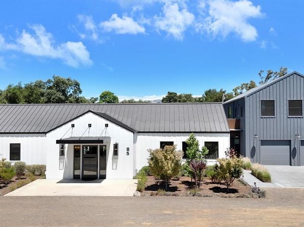 85 W Trinity Road - Photo 1