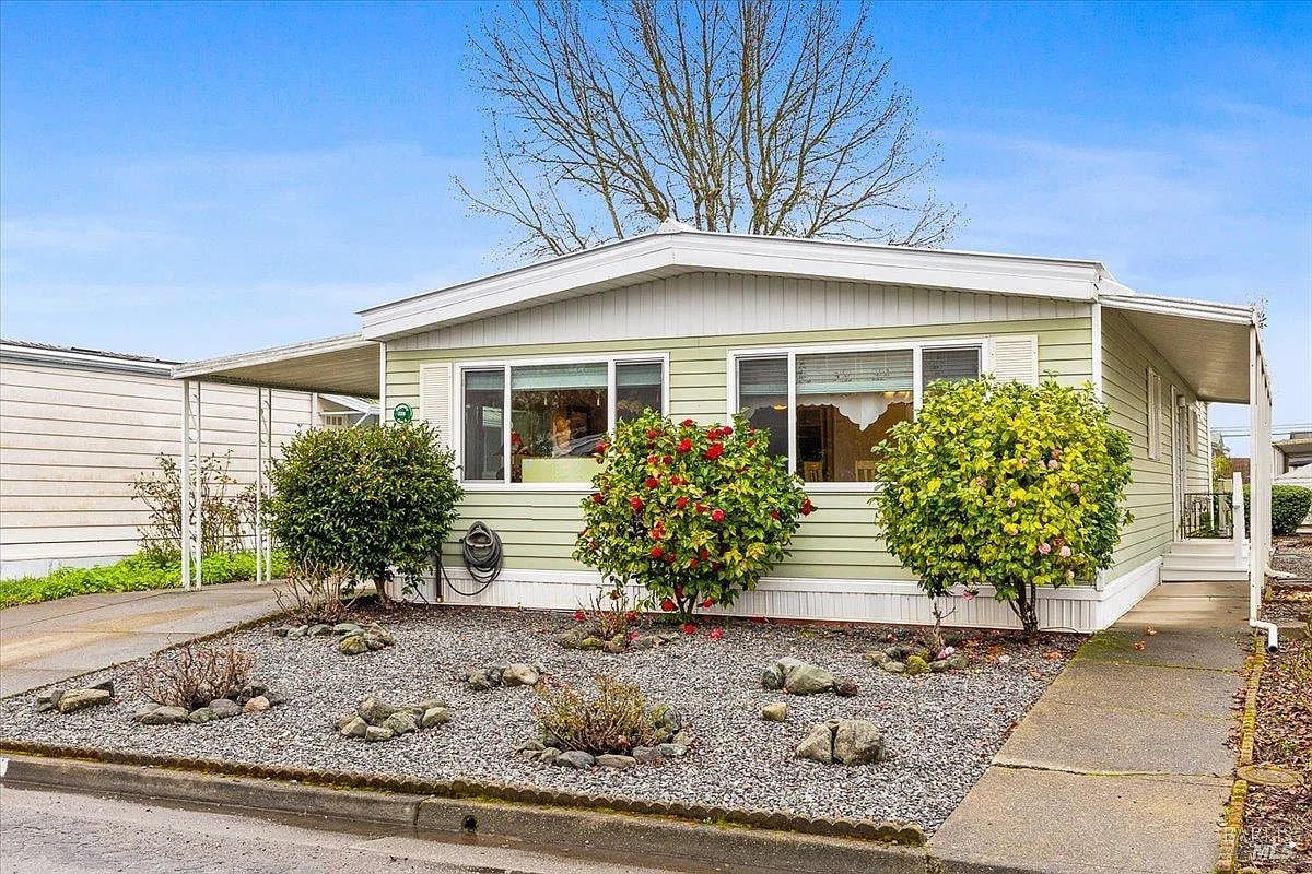 228 Regency Court - Photo 1