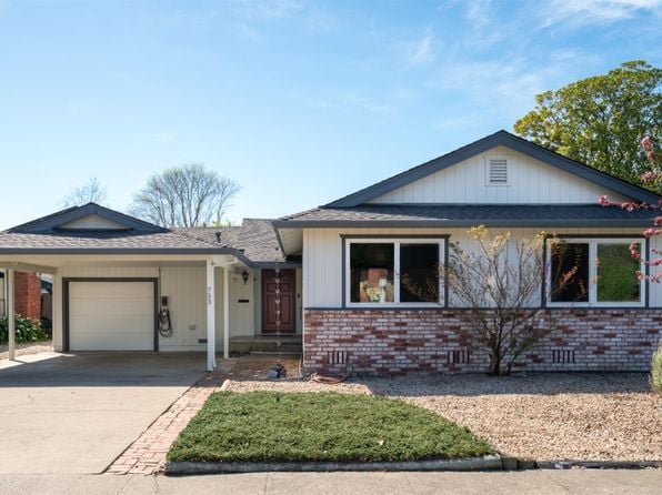 753 Nebraska Drive - Photo 1
