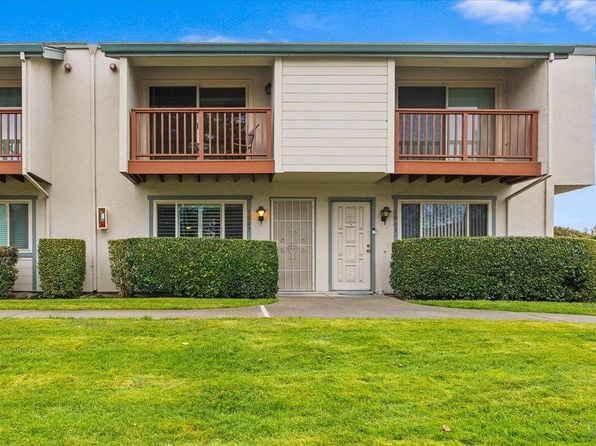 1003 Golf Course Drive - Photo 1