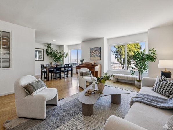 532 Franconia St - Photo 1