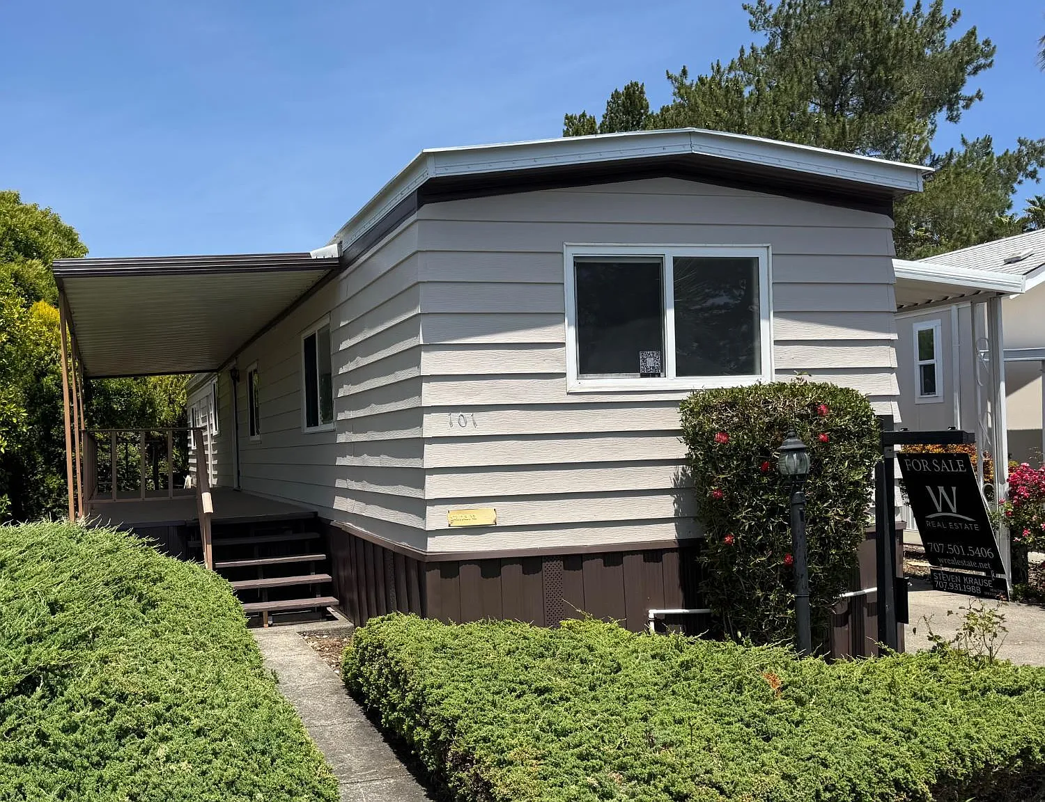 101 Drake Mews - Photo 1