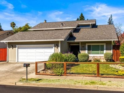 1135 Pinewood Drive - Photo 1