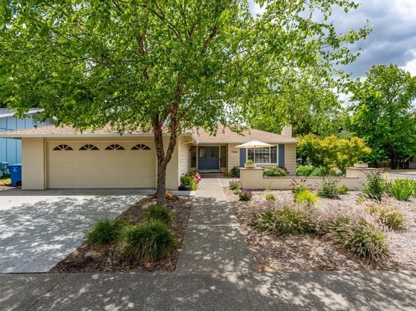 7000 Oak Leaf Drive - Photo 1