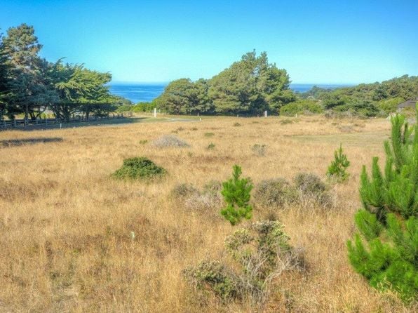 200 Headlands Close - Photo 1