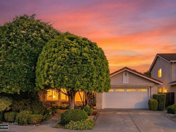 420 knightsbridge Way - Photo 1