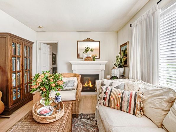 1574 Yardley Street - Photo 1