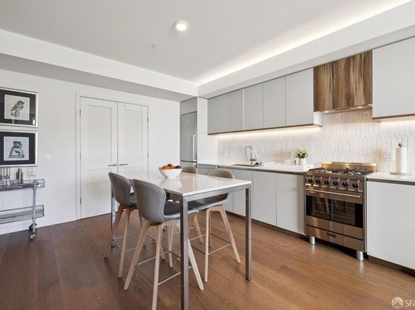 2448 Lombard St #208 - Photo 1