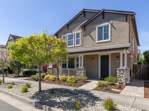 2129 Chokeberry Court - Photo 1