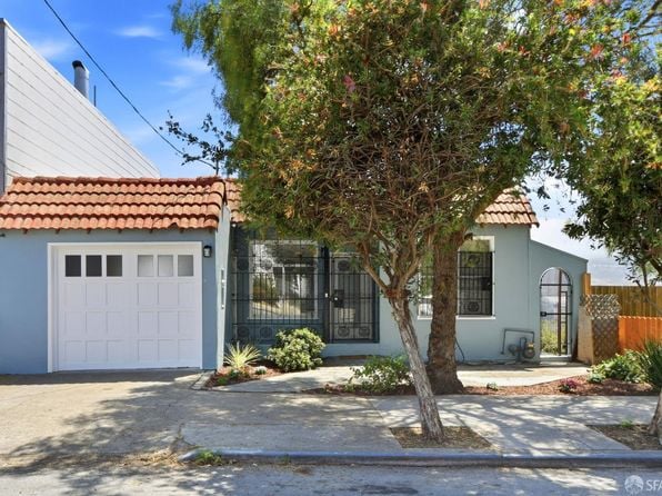 29 Tucker Ave - Photo 1