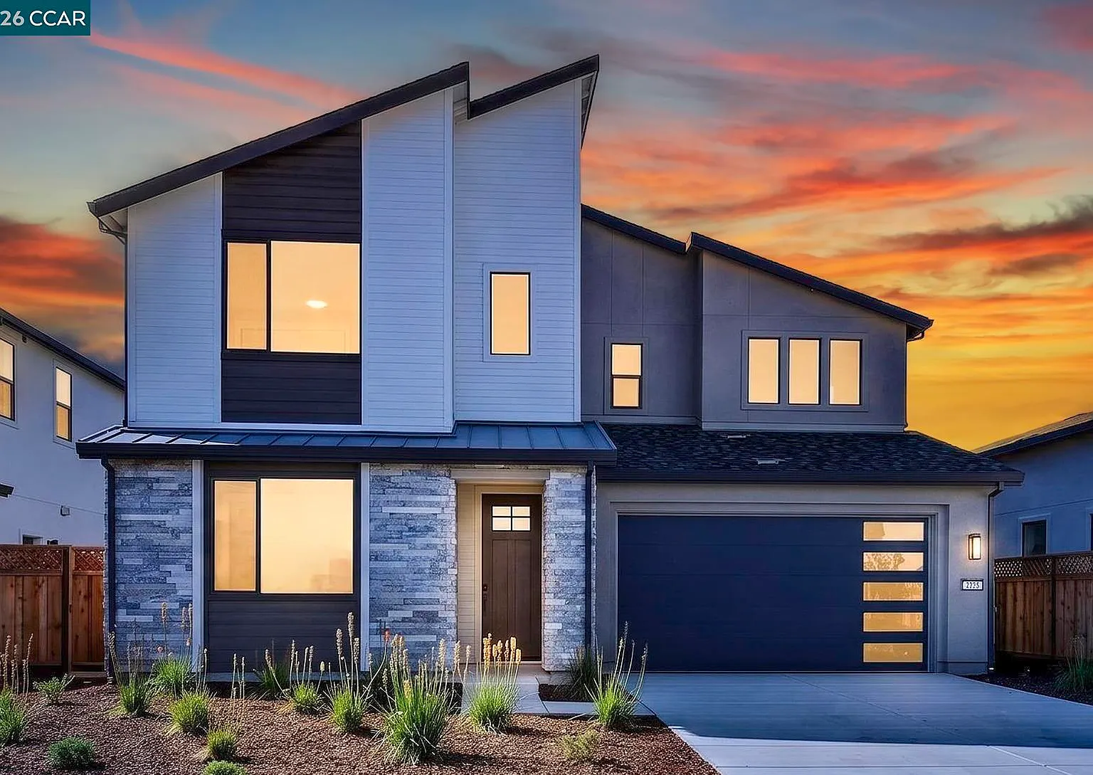 2201 Vandeleur Dr - Photo 1