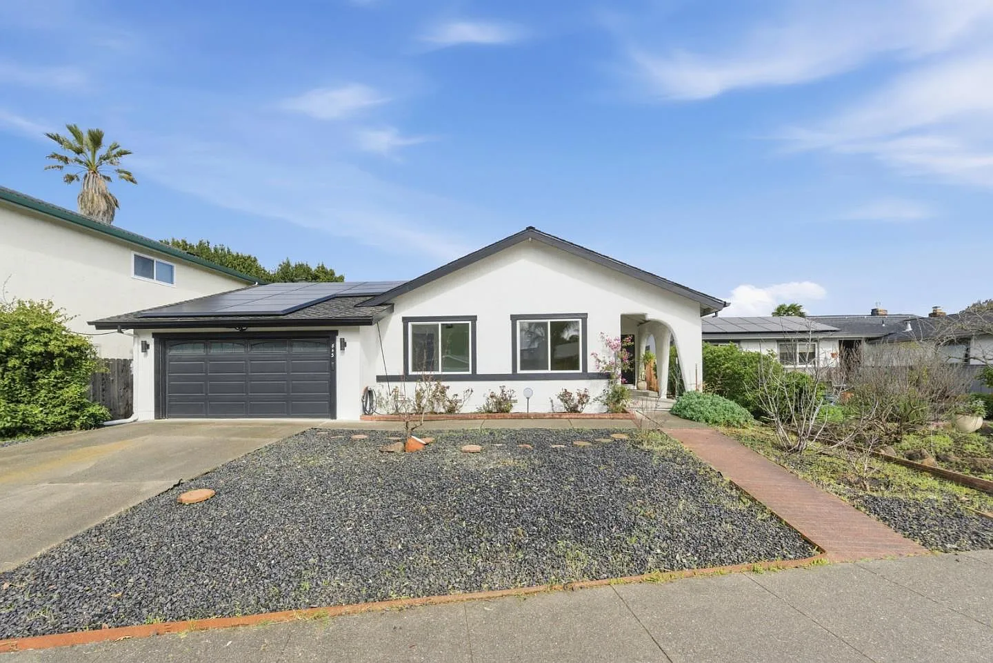 843 Cedarwood Ln - Photo 1