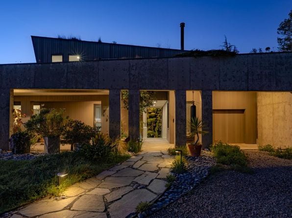 39074 Hedgegate Road - Photo 1