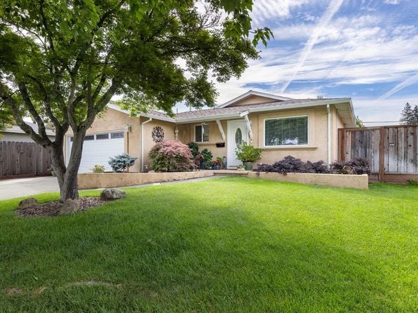 1717 Olympia Court - Photo 1