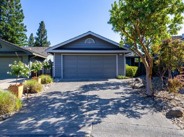 1903 Colombard Way - Photo 1