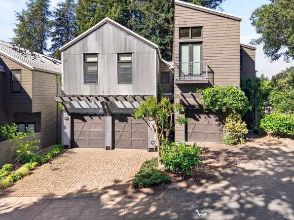 544 Grove Street - Photo 1