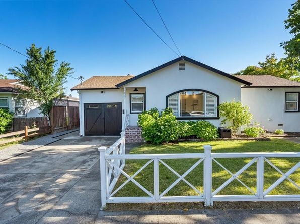 337 Bettencourt Street - Photo 1