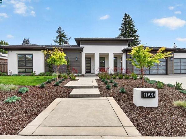 1090 Borrette Ct - Photo 1