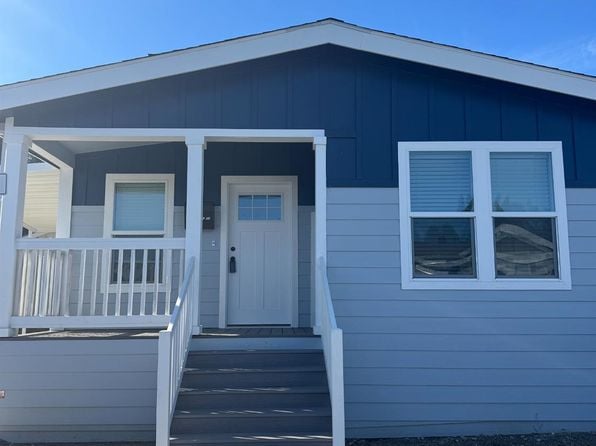 302 Floral Drive - Photo 1