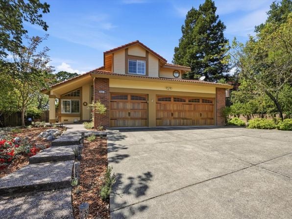 9607 Montez Court - Photo 1