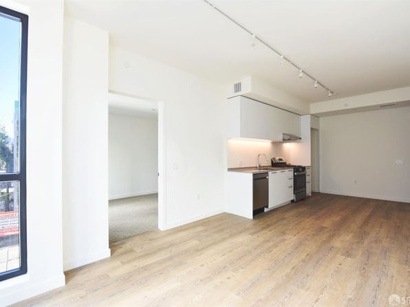 395 6th St #301 - Photo 1