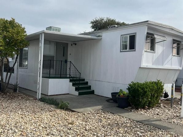 316 Pear Lane - Photo 1