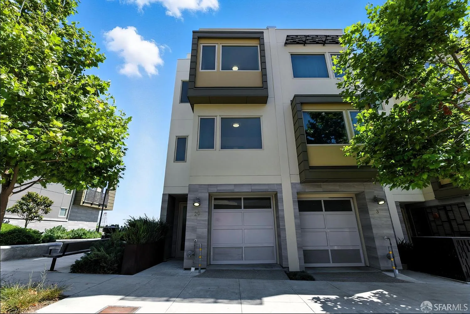 29 Kirkwood Ave - Photo 1