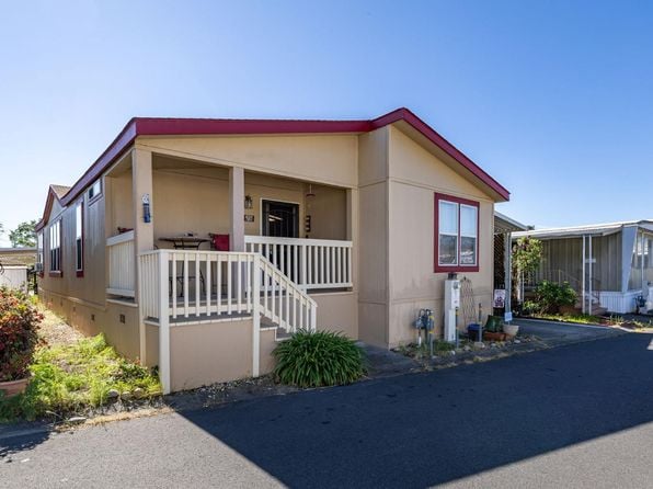 75 Bluejay Drive - Photo 1