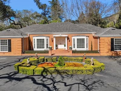 1014 Stonedge Drive - Photo 1