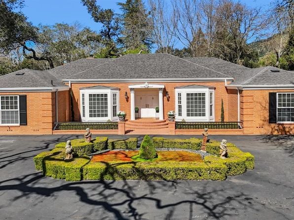 1014 Stonedge Drive - Photo 1