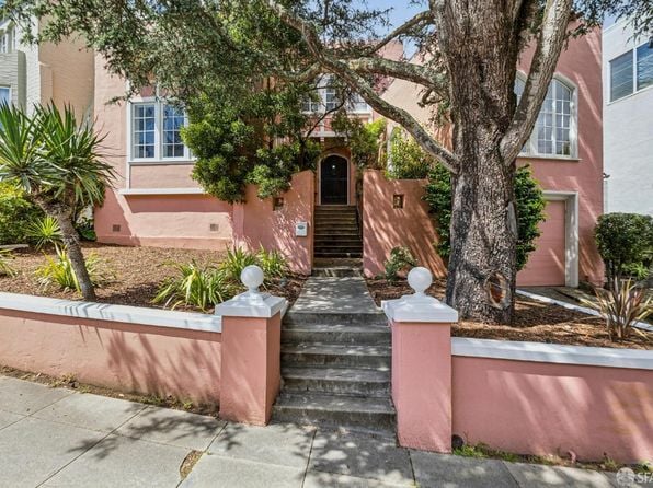 77 Ventura Ave - Photo 1