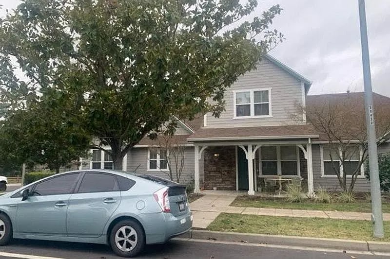 745-755-765 E Napa St - Photo 1