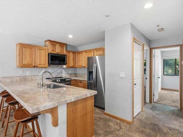 80 Creek Court - Photo 1
