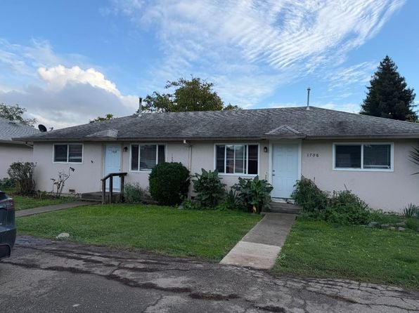 1704 Dutton Ave - Photo 1