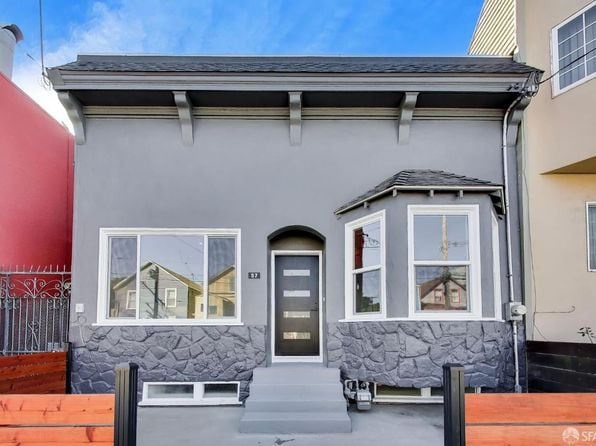 57 Cayuga Ave - Photo 1