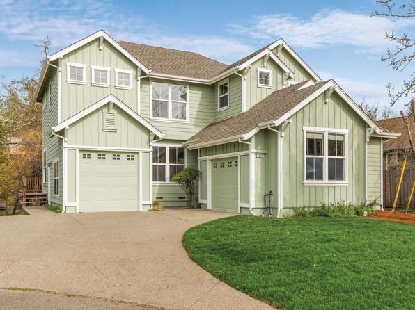 397 Parkview Drive - Photo 1