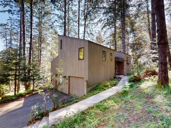 918 River Beach Road - Photo 1