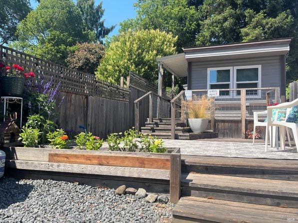 22900 Sylvan Way Way #F - Photo 1