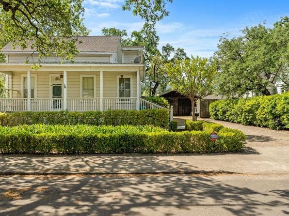 1201 Edwards Street - Photo 1