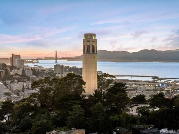 1360 Montgomery St APT 2 - Photo 1