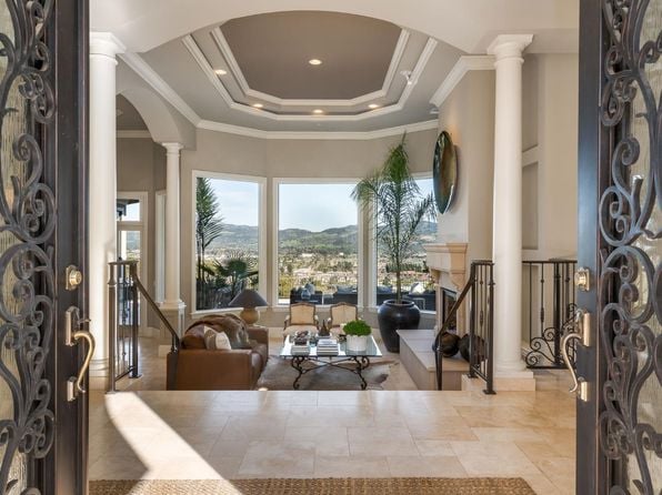 10 Canterbury Drive - Photo 1