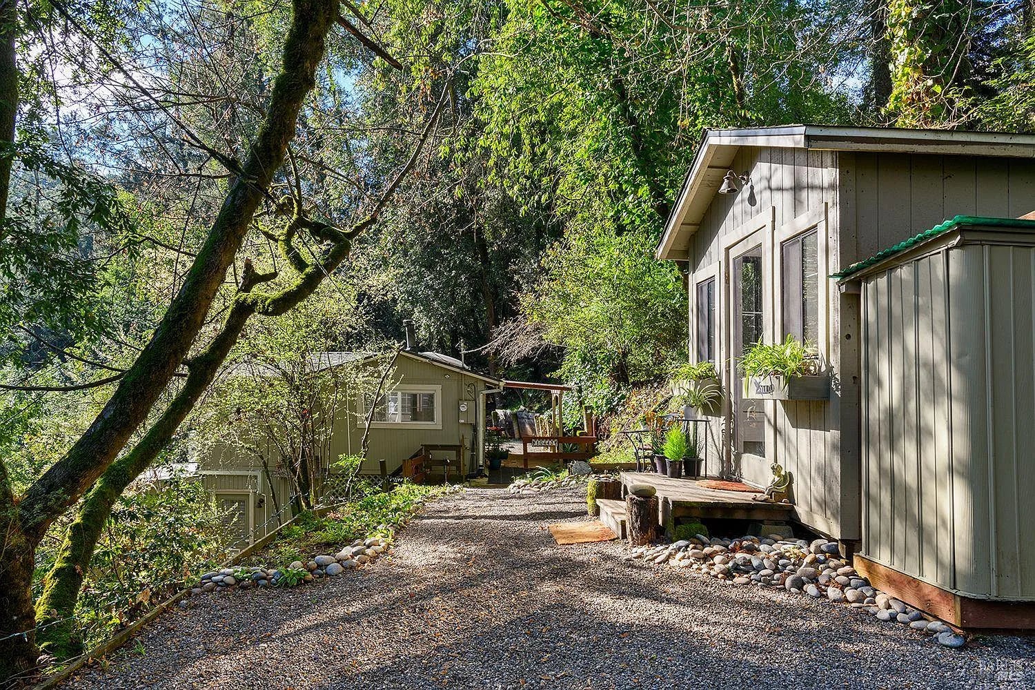 10443 Woodside Drive - Photo 1