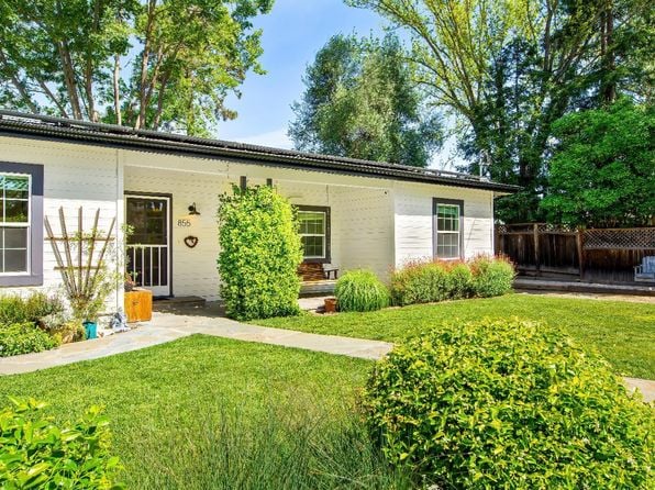 855 Boyes Boulevard - Photo 1