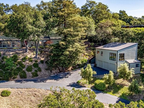 572 Montecito Boulevard - Photo 1