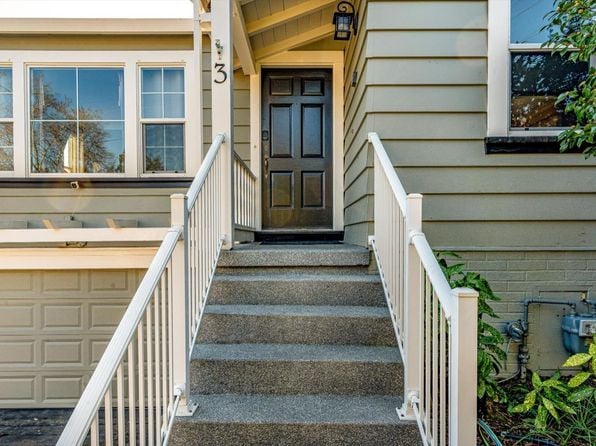 3 Highland Drive - Photo 1