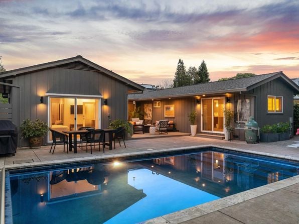 859 4th Street E - Photo 1