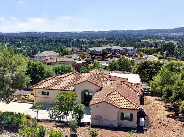 111 Stone Mountain Circle - Photo 1