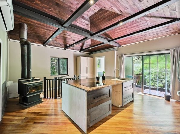 21713 Starrett Hill Drive - Photo 1