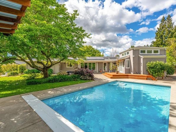 960 Lark Avenue - Photo 1